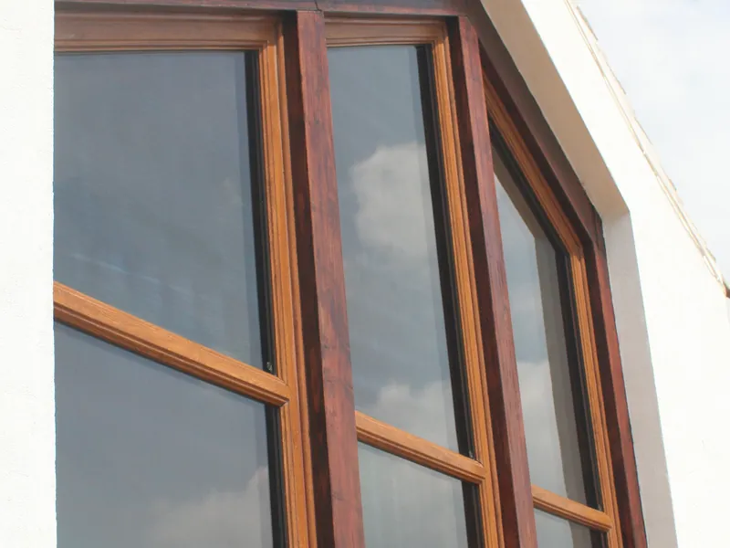 Bay Windows — Gallery Kilburn