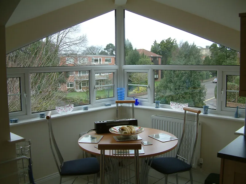 Bay Windows — Gallery Kilburn